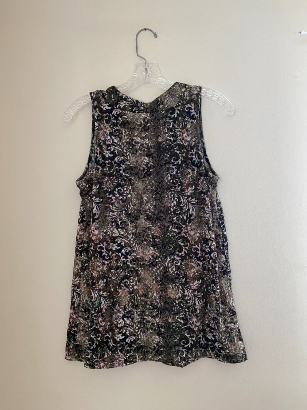 Earth Tone Pattern Tank - Picture 3 of 6